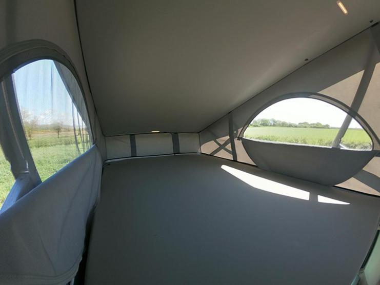Rent Campervans Keflavik Room photo